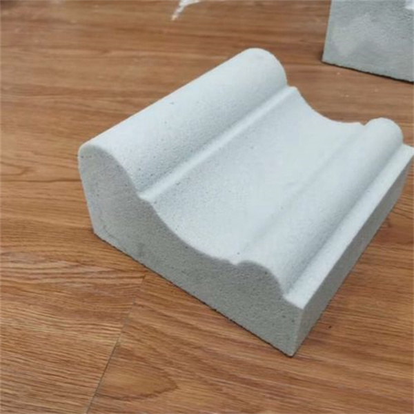 發泡陶瓷板及發泡陶瓷構件